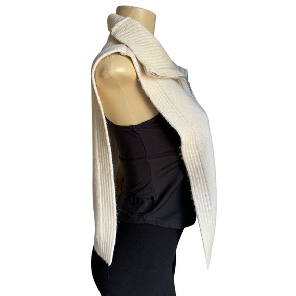 H&M Women's Knitted Zip-Up Collar Sweater Vest Light Beige Side Slit One Size - Picture 4 of 6